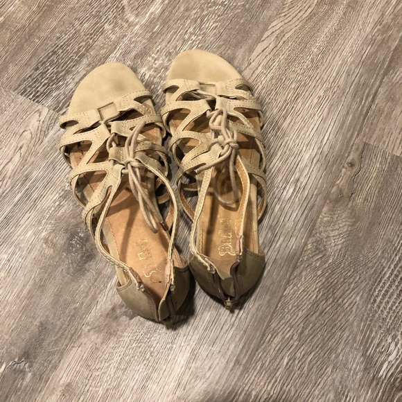 Shoes! - Picture 2 of 3